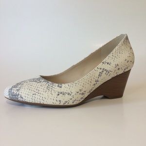 NWOT Cole Haan The Go-To Wedge 60mm <7>